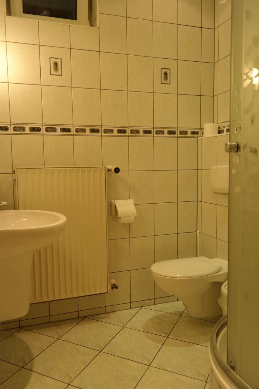VillaMirage Tarnowskie Góry Exteriör bild